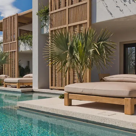 Almi Luxury Rooms-3